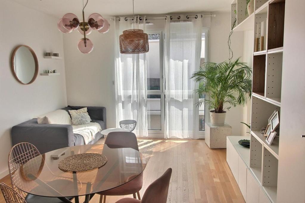 Le Toit Du Montvalerien Suresnes Apartment Exterior photo